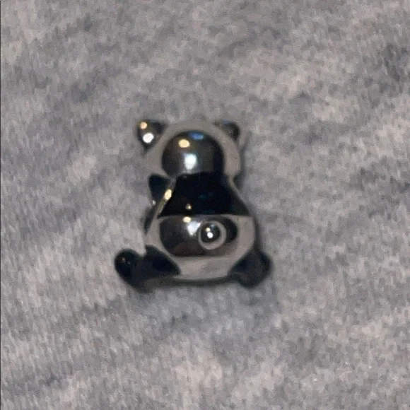 Panda Charm Holding Green Bamboo - Picture 3 of 11